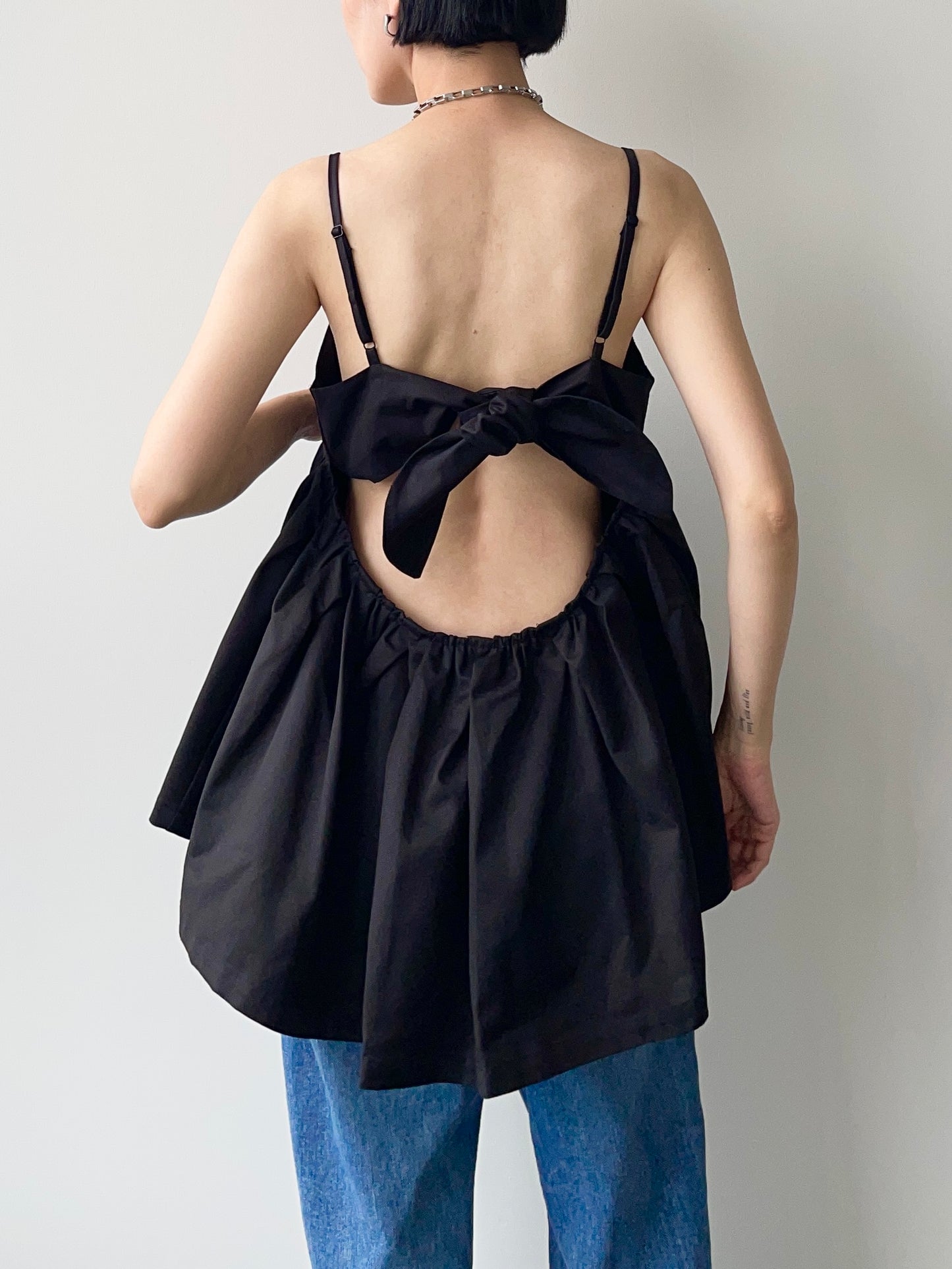 VICKY CAMI-TOPS Black