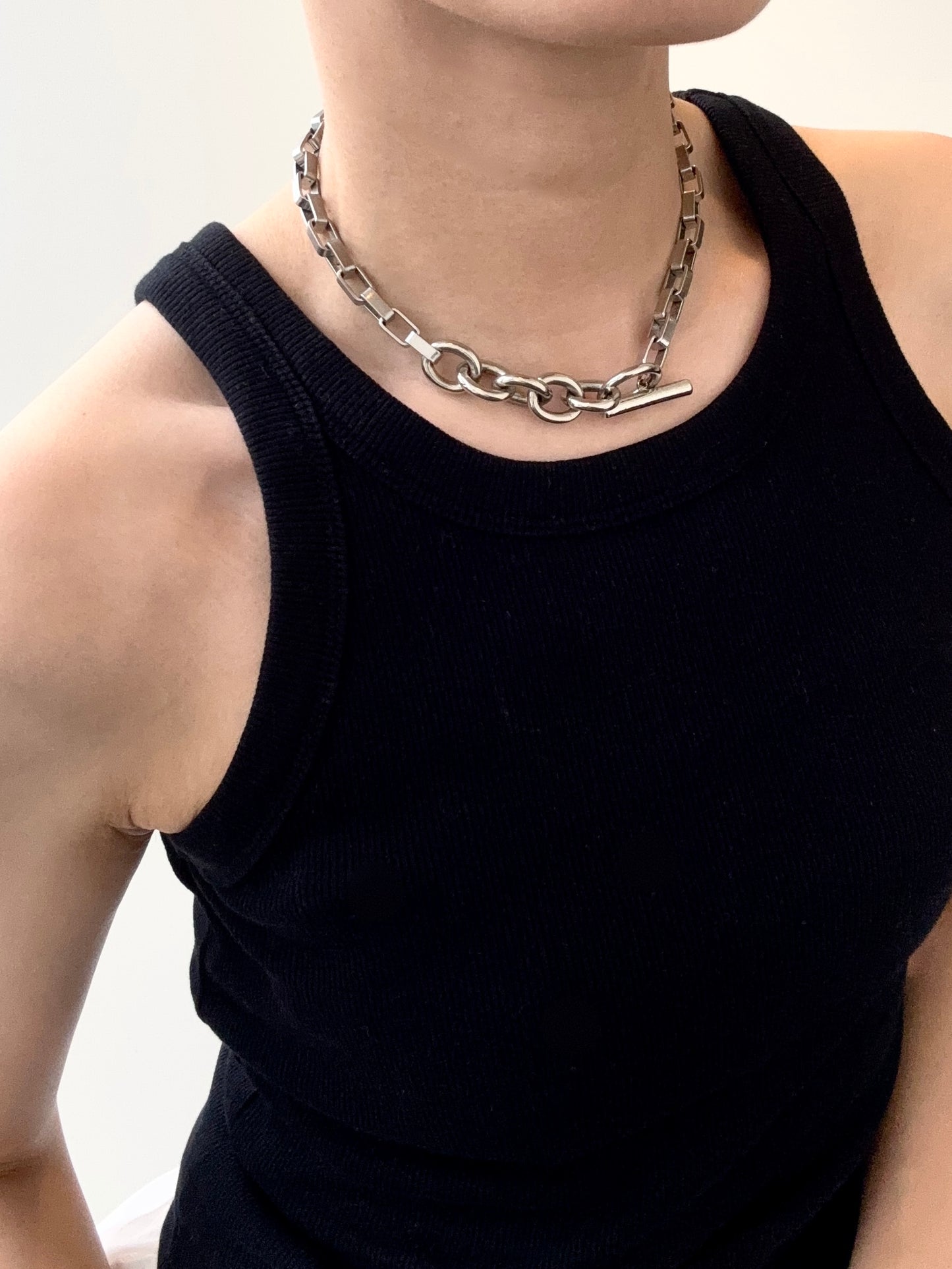 SQUARE CHAIN NECKLACE
