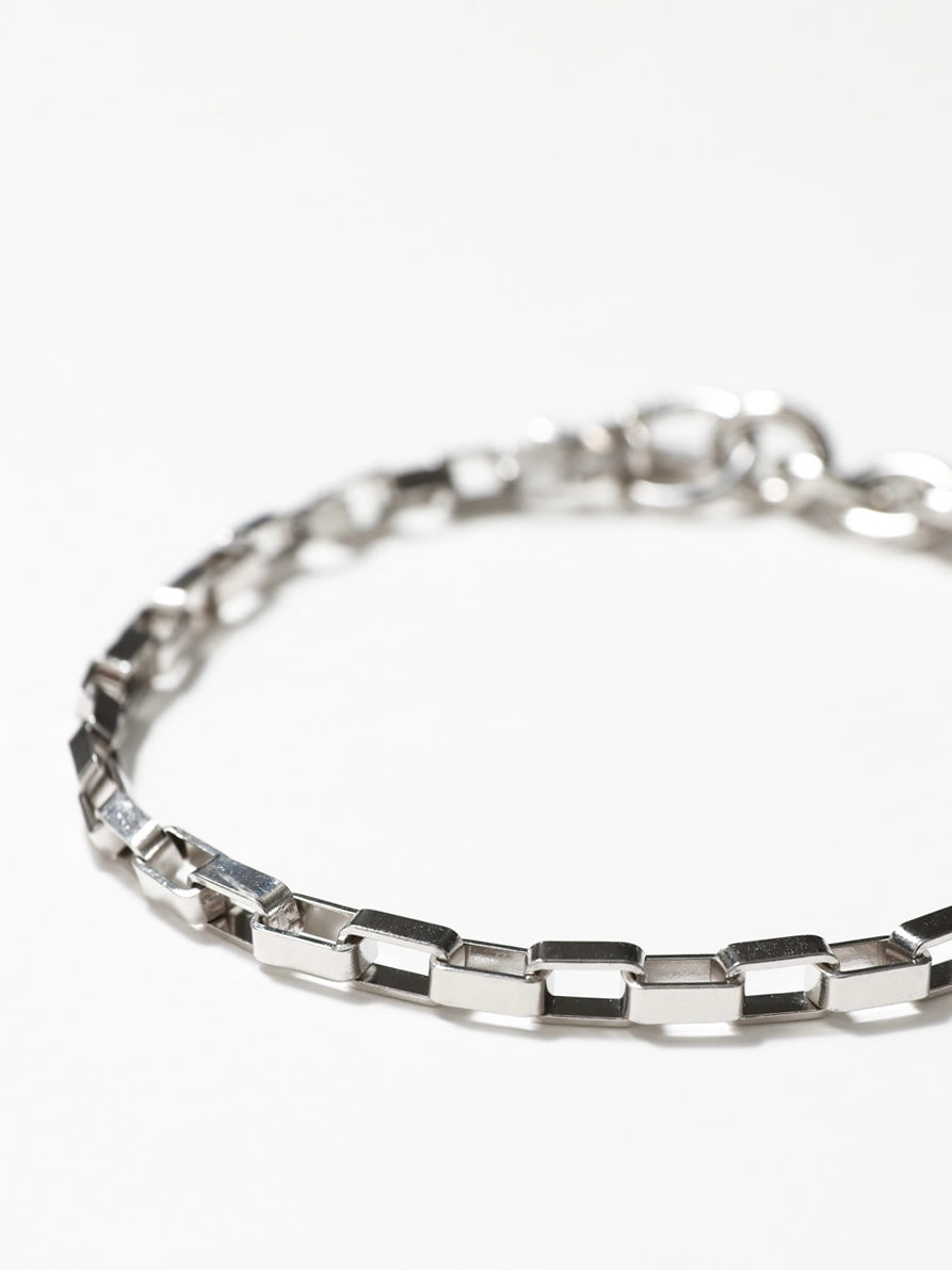 SQUARE CHAIN NECKLACE