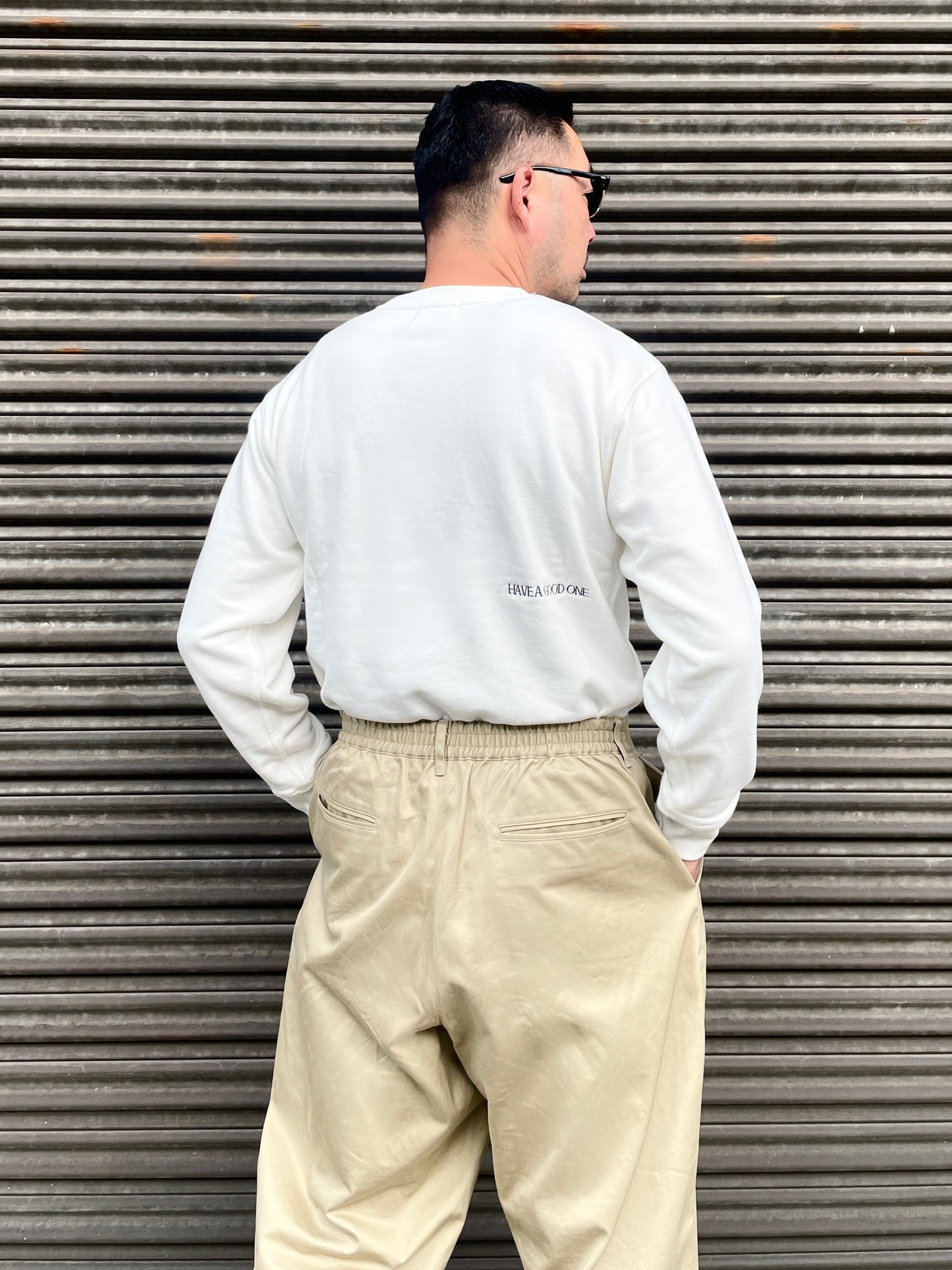 GOOD DAY Embroidery SWEAT White