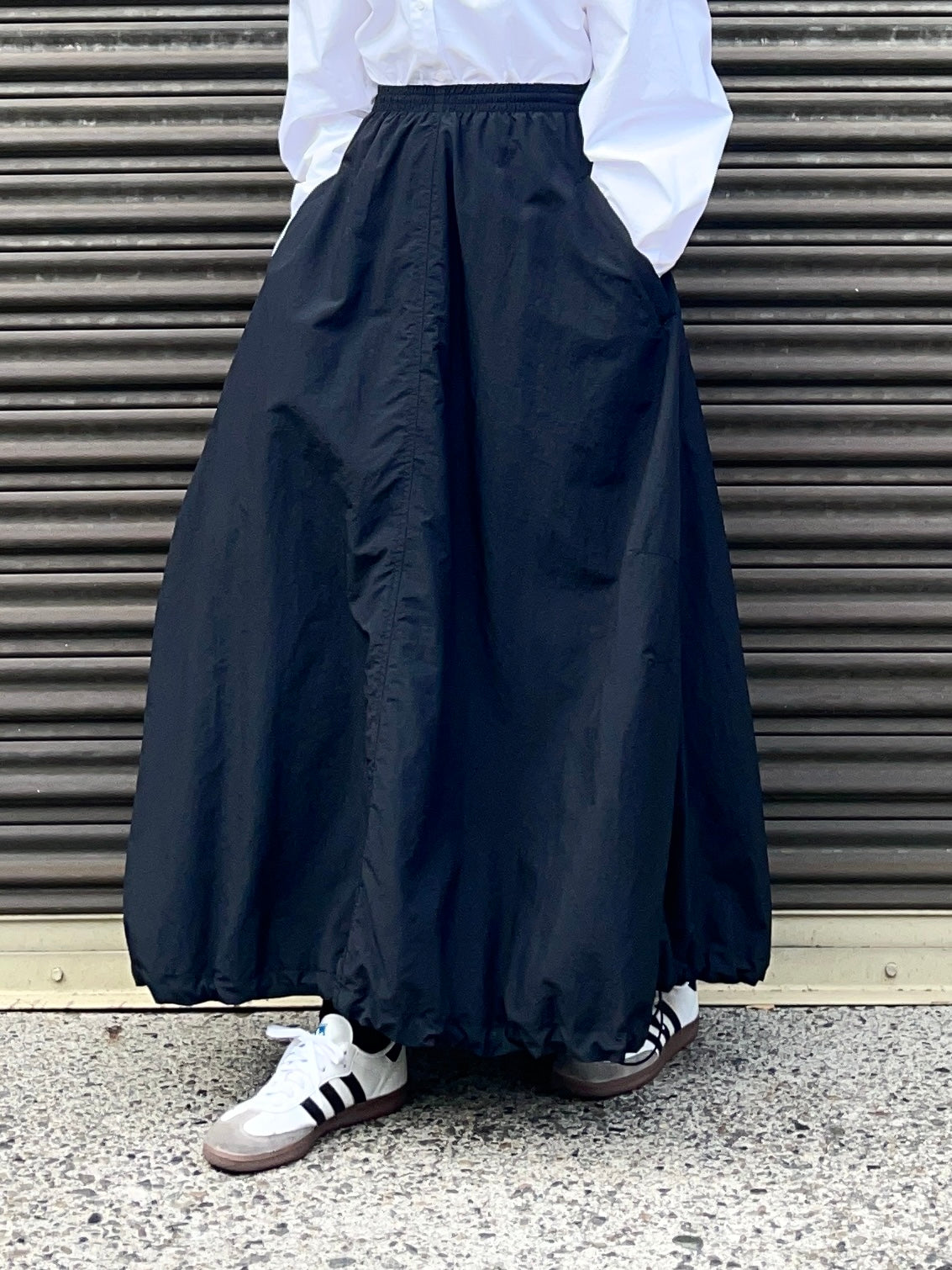 ALI BALLOON NYLON SKIRT Black