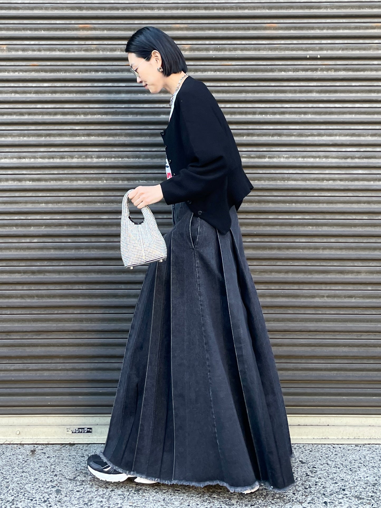 BLACK DENIM PLEATED PANTS【SELECTED ITEM】