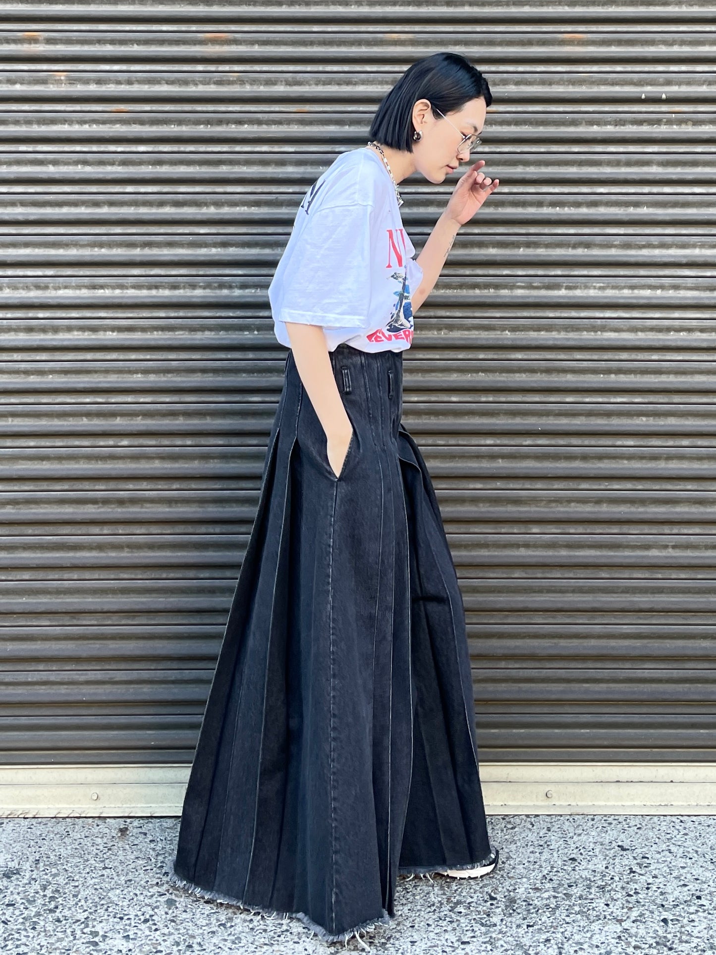 BLACK DENIM PLEATED PANTS【SELECTED ITEM】
