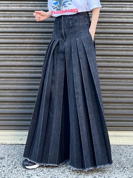 BLACK DENIM PLEATED PANTS【SELECTED ITEM】