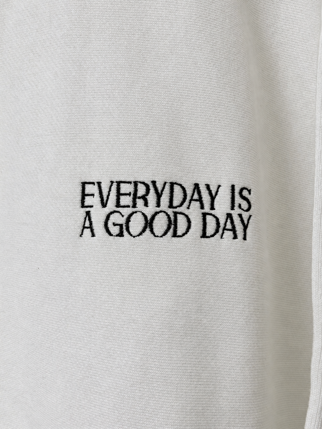 GOOD DAY Embroidery SWEAT White