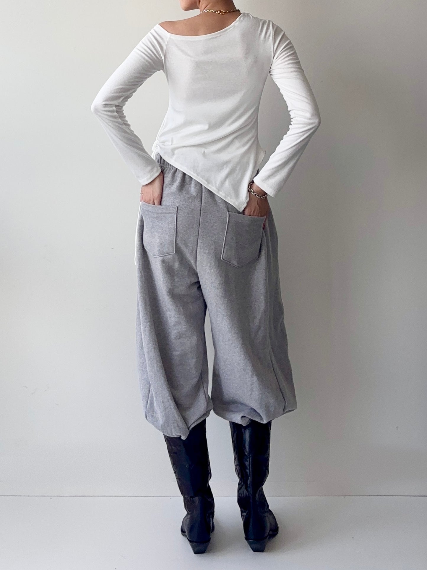 LUNA Off-Shoulder TOPS Grey 【9月24日 発送予定】 ☆早割5%~9/20まで☆Early Bird  5%OFF until September 20.