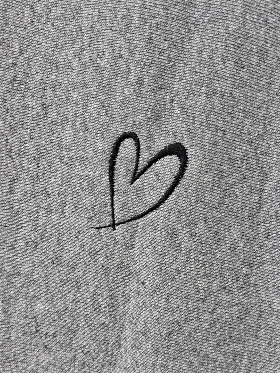 Love you, too. Embroidery SWEAT GREY