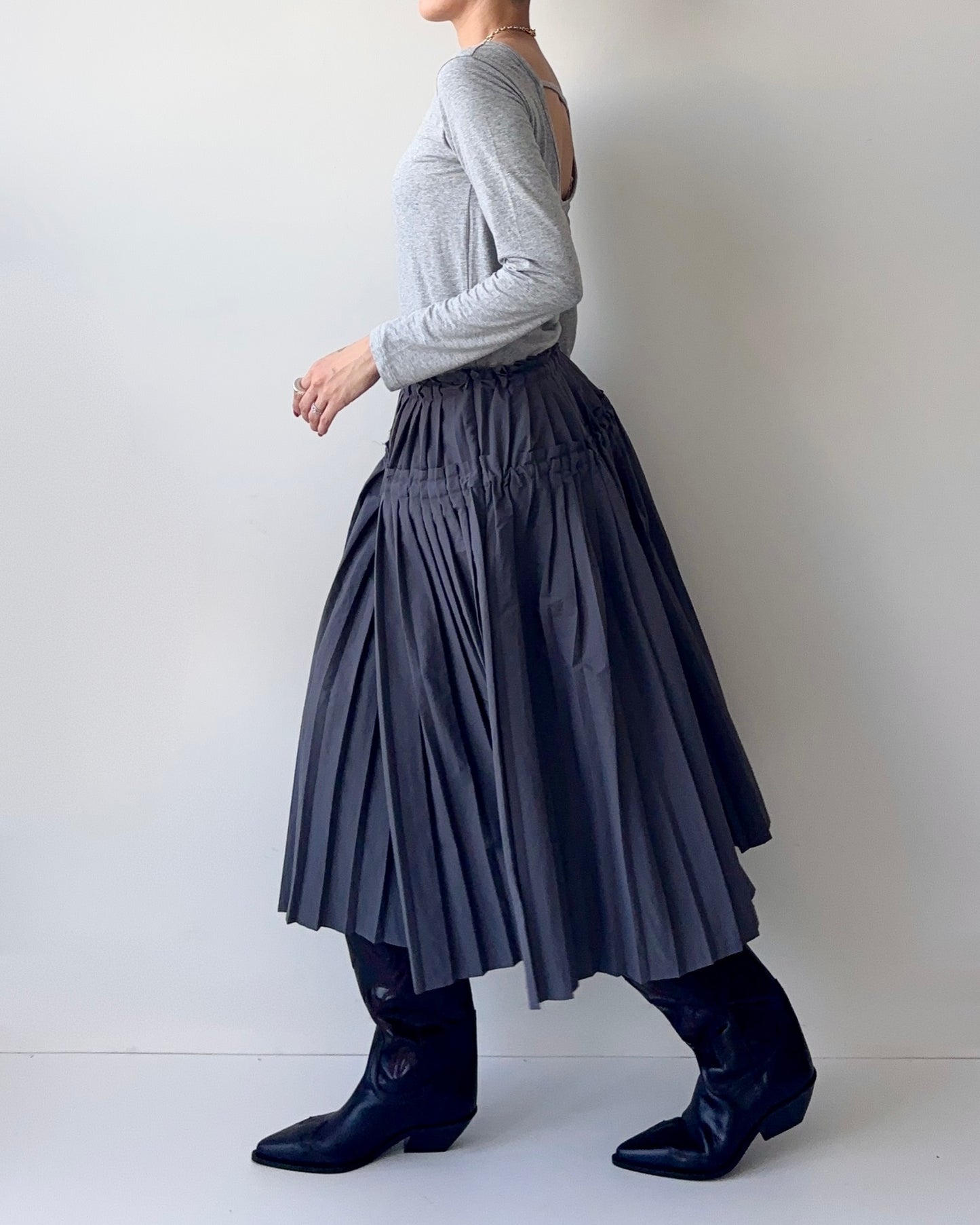IVY Back-Open Strap TOPS Grey【9月24日(水)発送予定】☆早割5%~9/20まで☆Early Bird 5% OFF until September 20.