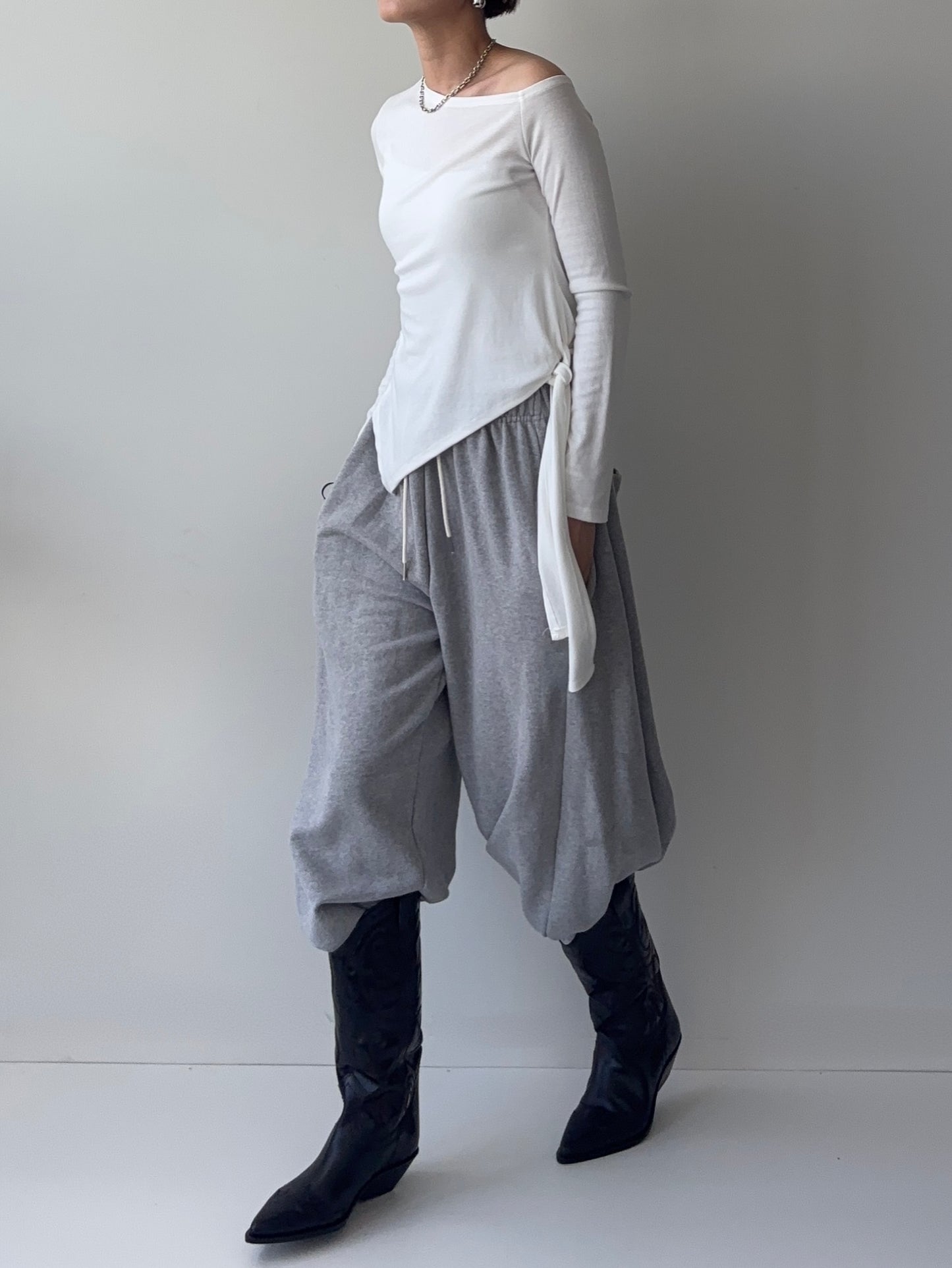 LUNA Off-Shoulder TOPS Grey 【9月24日 発送予定】 ☆早割5%~9/20まで☆Early Bird  5%OFF until September 20.