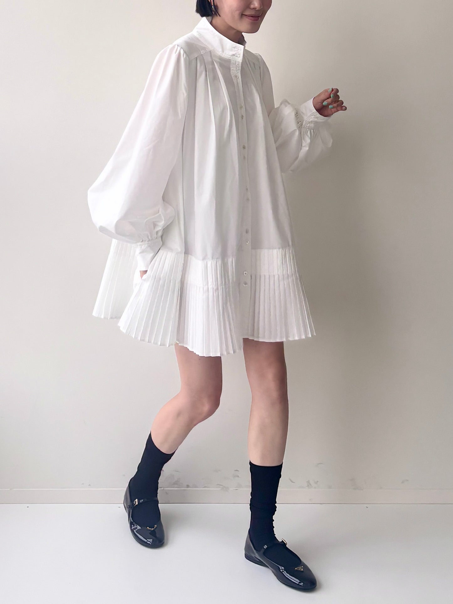 JENNY PLEATED DRESS White ★7月上旬発送予定★ Scheduled to ship on early July.
