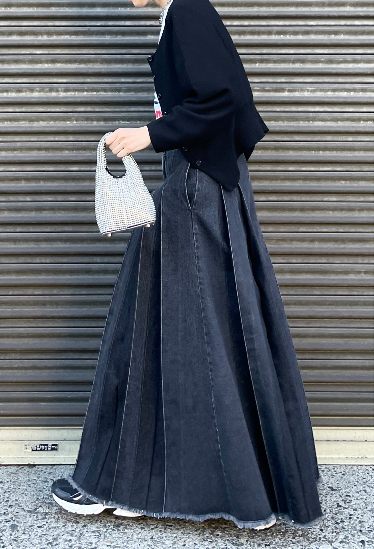 BLACK DENIM PLEATED PANTS【SELECTED ITEM】