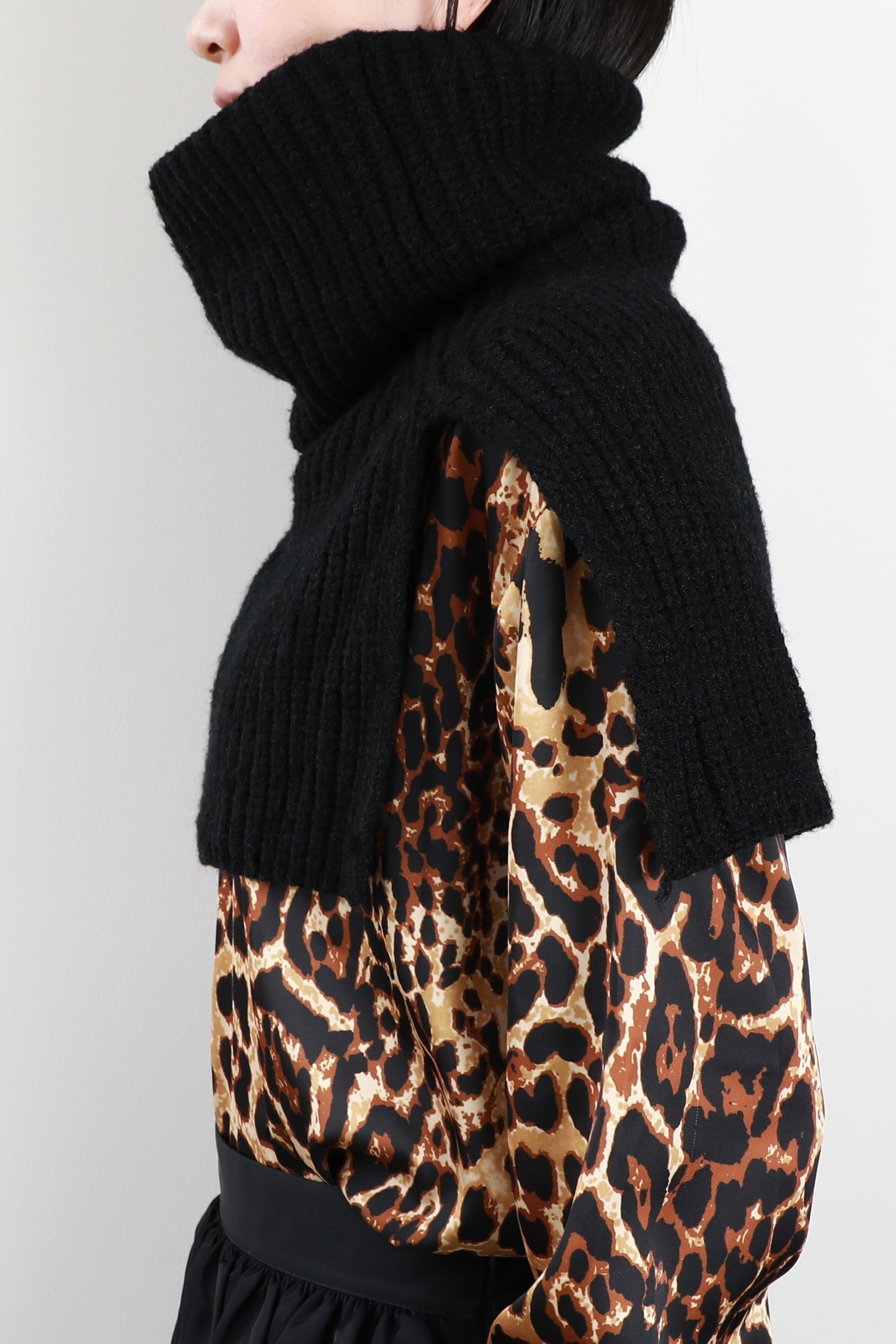 BRIT NECK WARMER Black 【UNISEX】