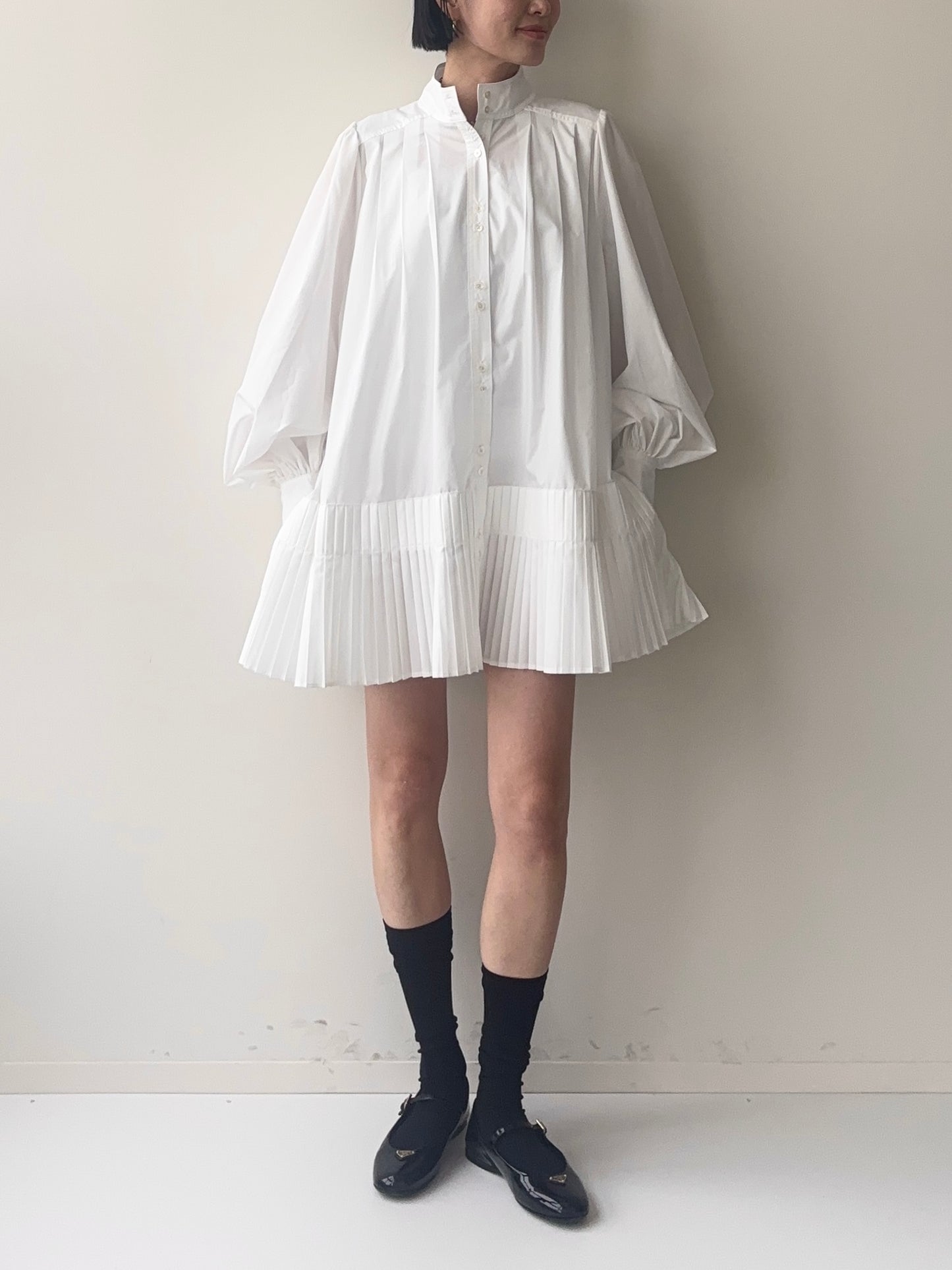 JENNY PLEATED DRESS White ★7月上旬発送予定★ Scheduled to ship on early July.