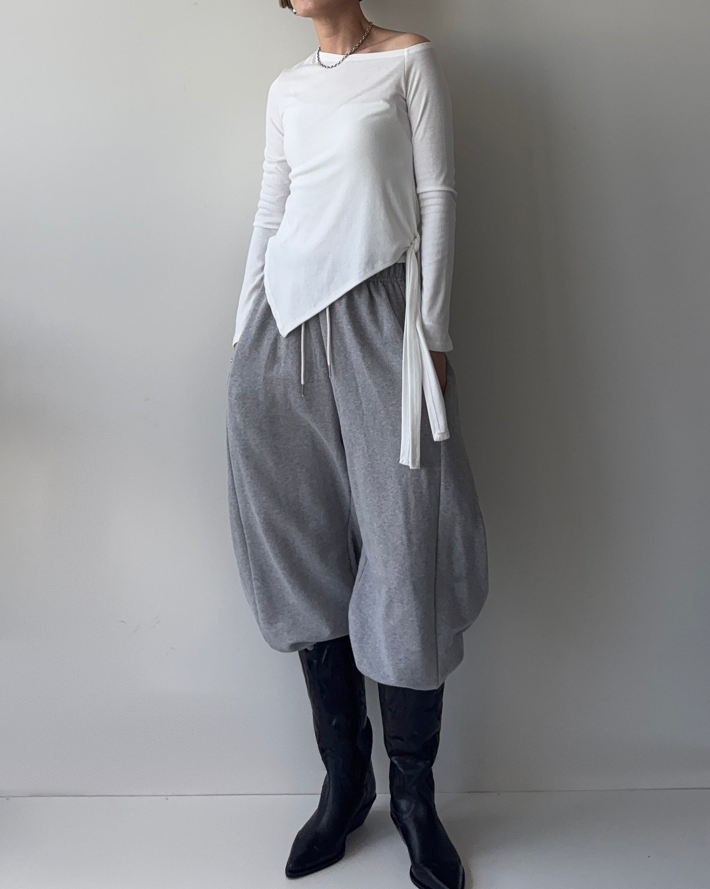 LUNA Off-Shoulder TOPS Grey 【9月24日 発送予定】 ☆早割5%~9/20まで☆Early Bird  5%OFF until September 20.