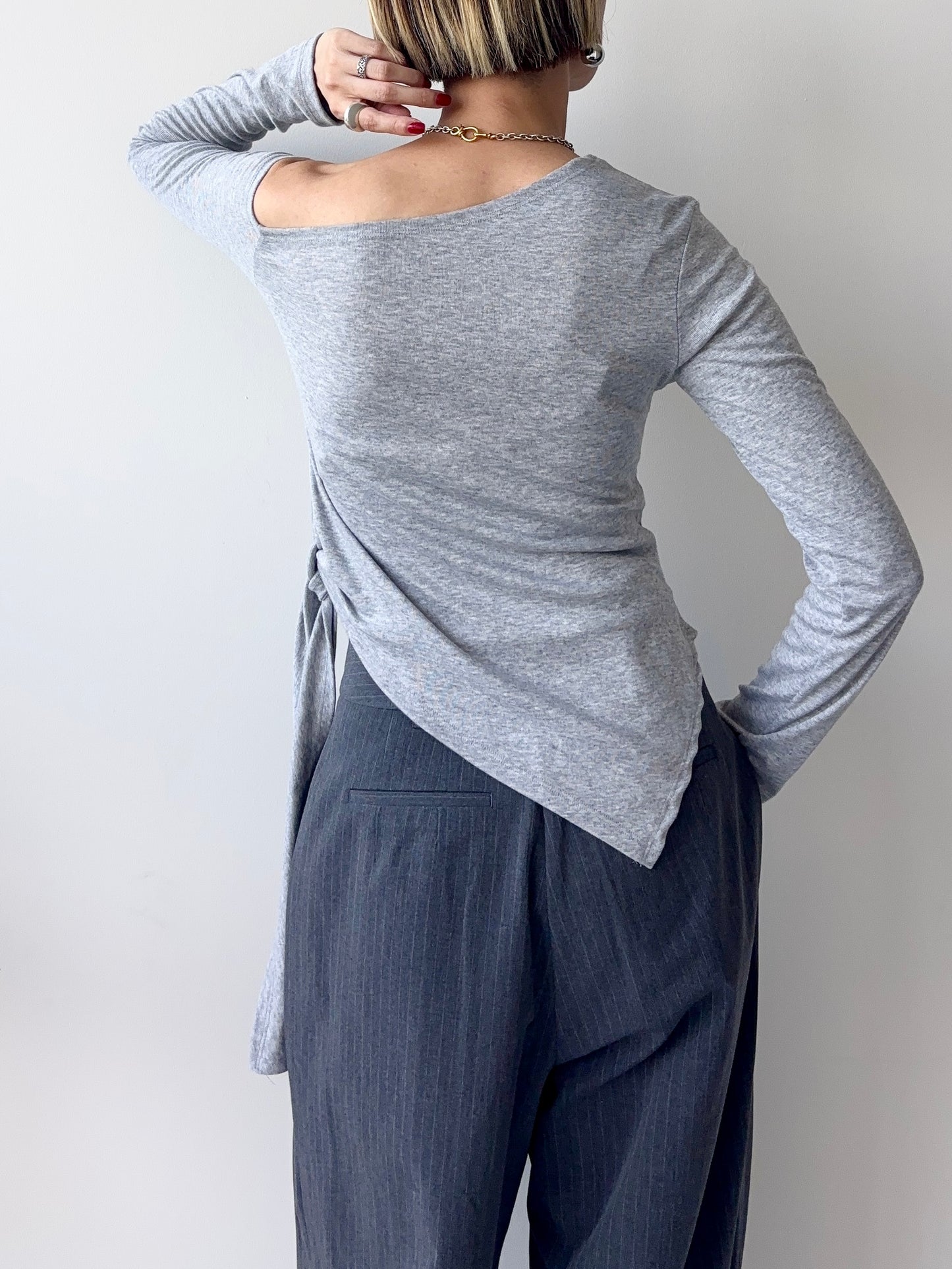 LUNA Off-Shoulder TOPS Grey【9月24日 発送予定】 ☆早割5%~9/20まで☆Early Bird  5%OFF until September 20.