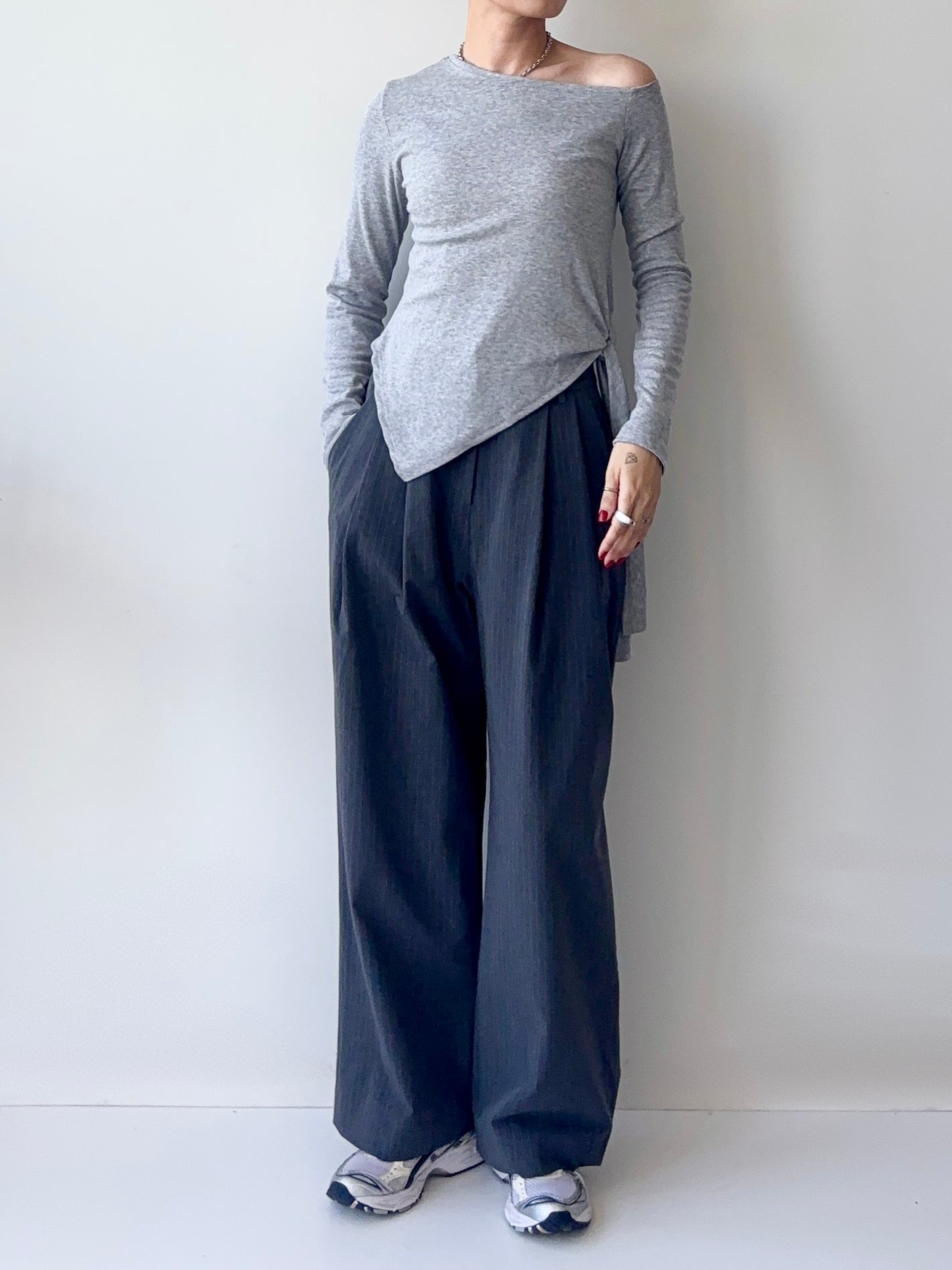 LUNA Off-Shoulder TOPS Grey【9月24日 発送予定】 ☆早割5%~9/20まで☆Early Bird  5%OFF until September 20.