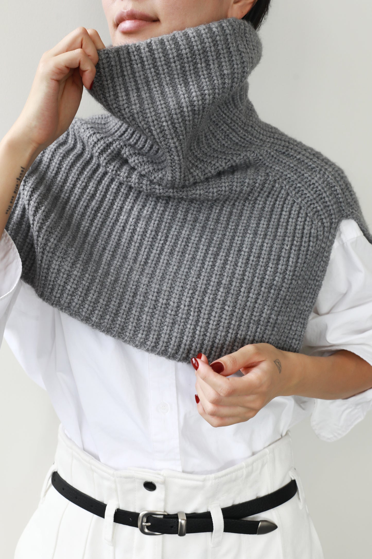 BRIT NECK WARMER Grey