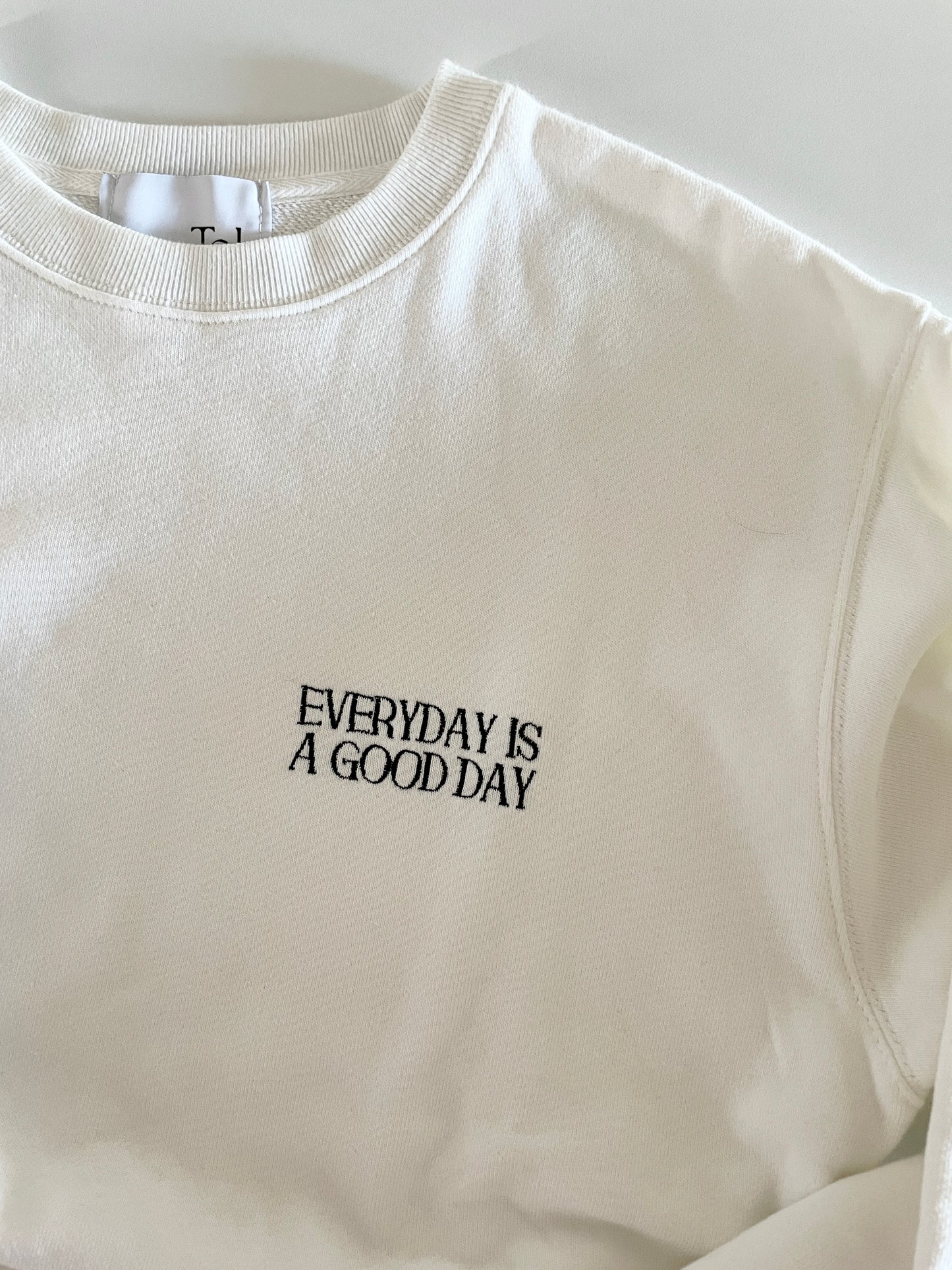 GOOD DAY Embroidery SWEAT White