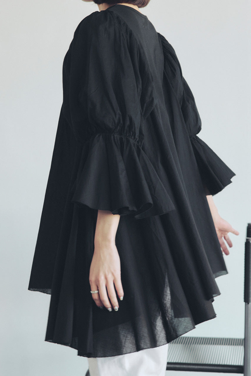 AAYUSHI フリルヘムパフスリーブトップス〔SEN0836〕Frill Hem Puff Sleeve Top