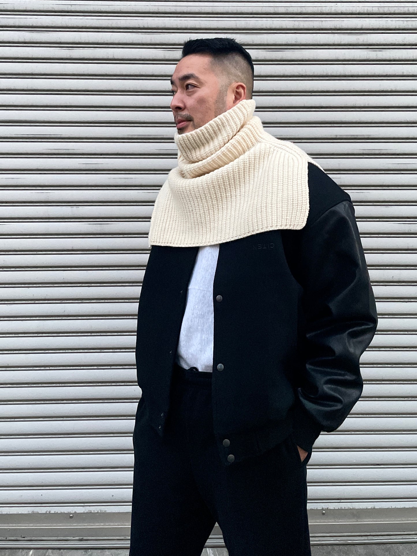 BRIT NECK WARMER White【UNISEX】